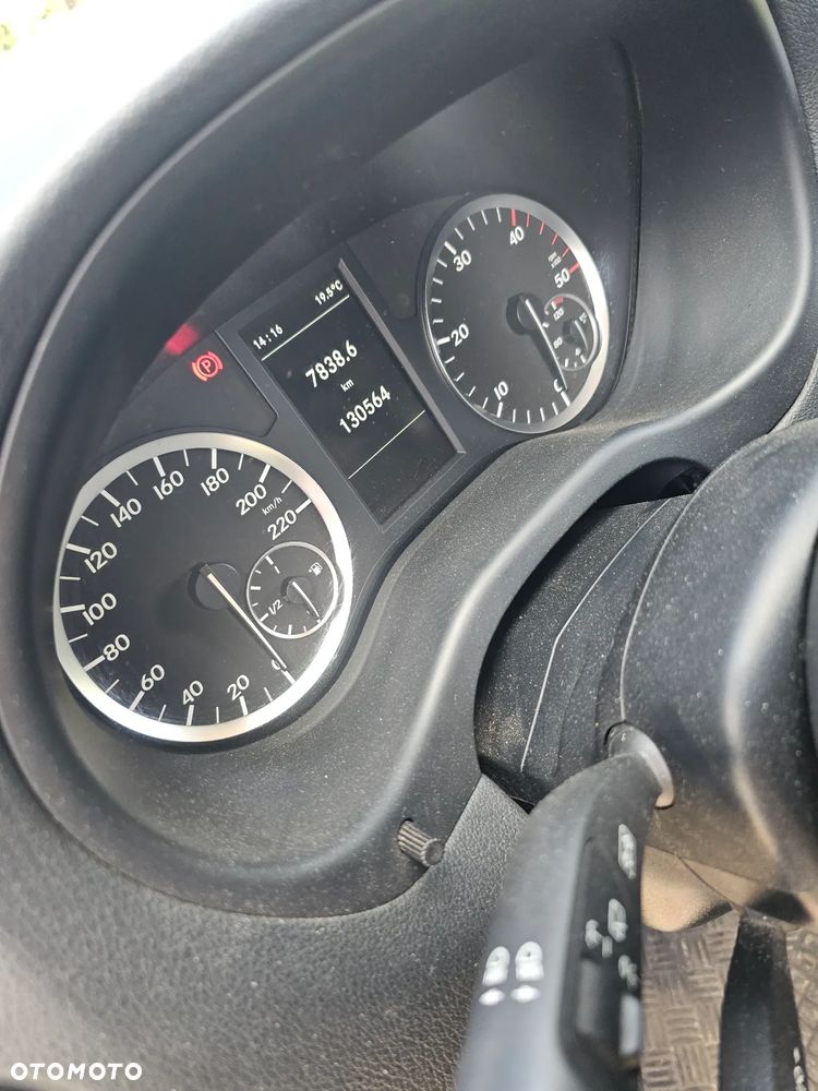 Mercedes-Benz Vito - 8