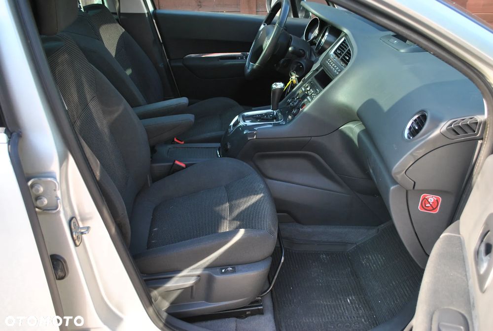 Peugeot 5008 2.0 HDi Allure 7os - 13