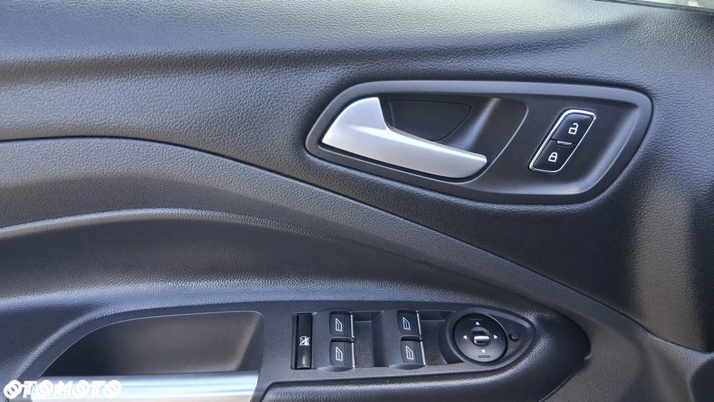 Ford Kuga 2.0 TDCi 4WD Titanium - 23