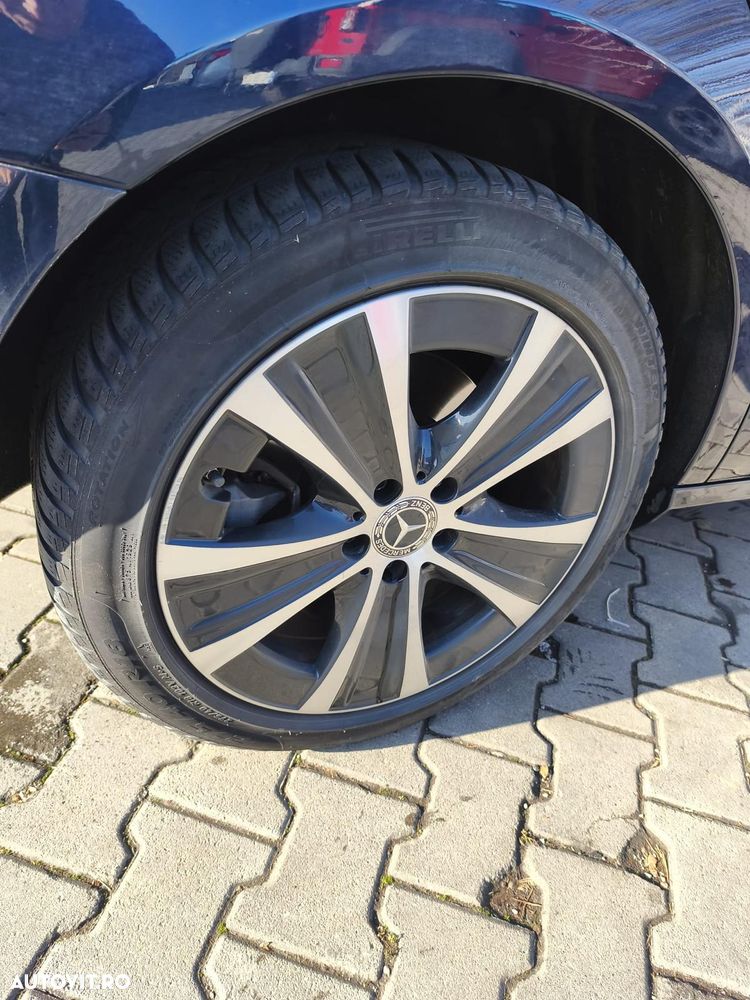 Mercedes-Benz E 300 Aut. - 13