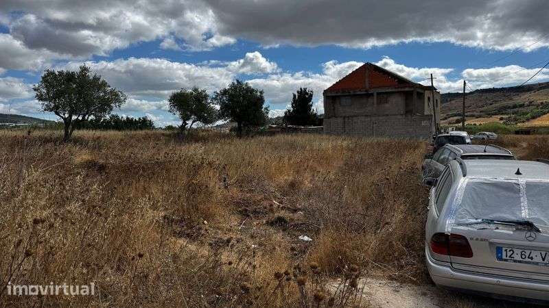 2 Lotes de Terreno para Venda – São Julião do Tojal - Grande imagem: 2/4