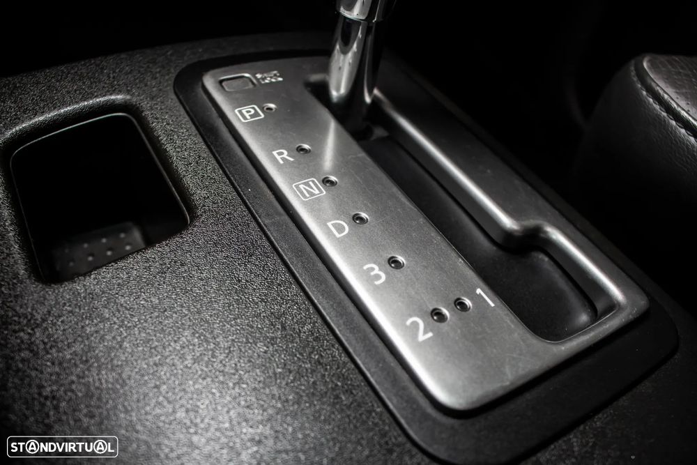 Nissan Navara 2.5 dCi CD SE AT 4WD - 18