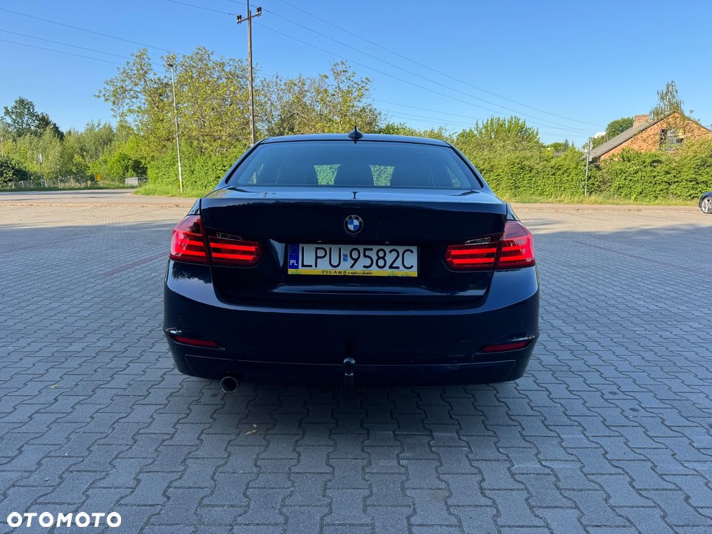 BMW Seria 3 316d - 11