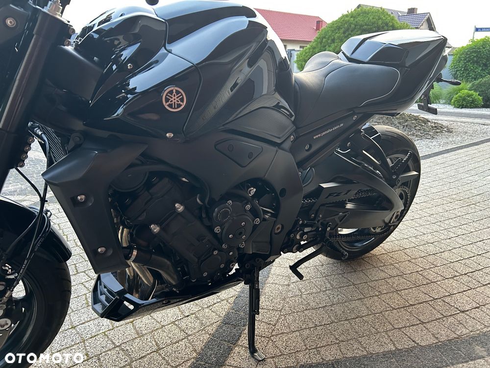 Yamaha FZ - 19