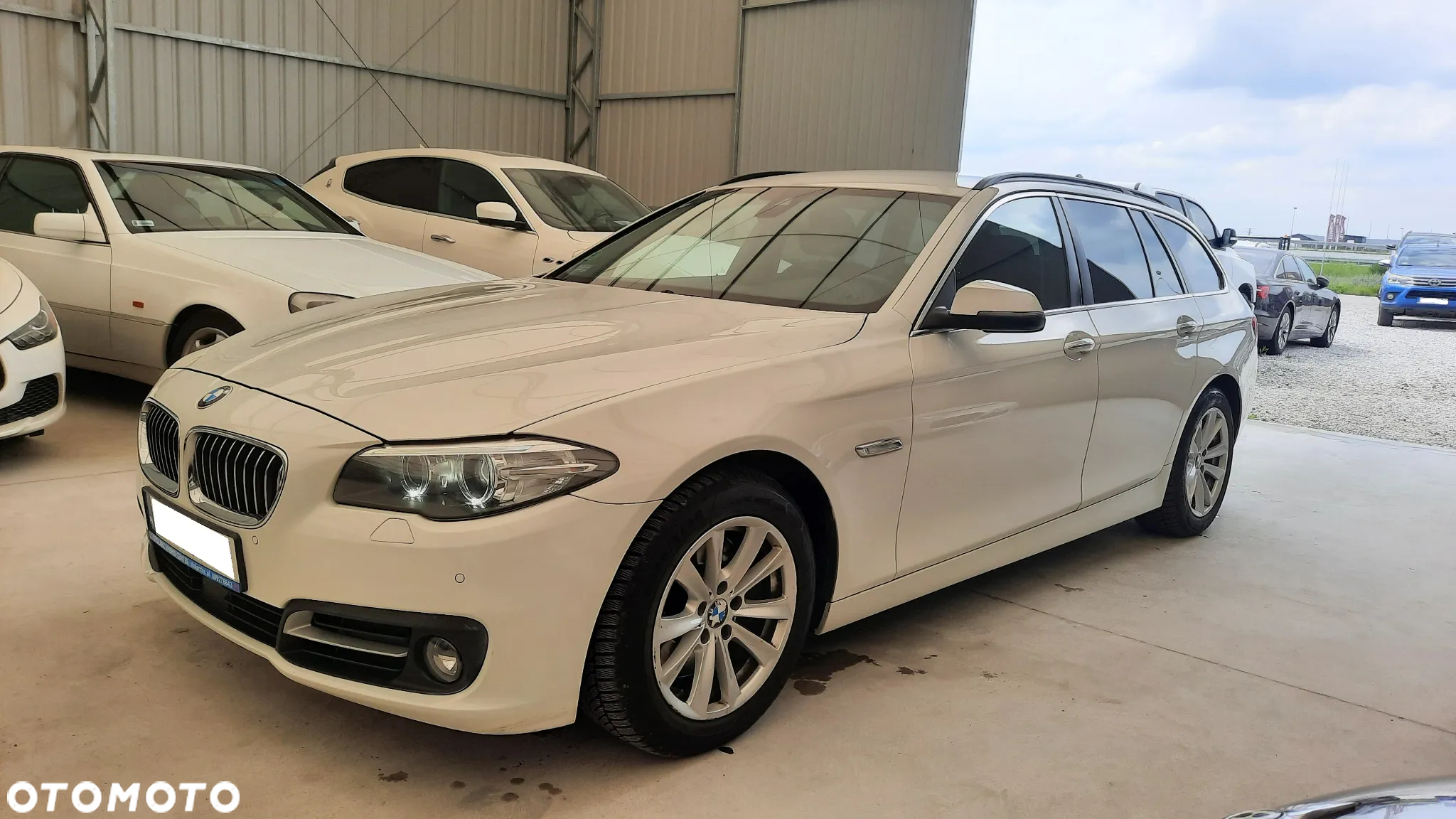 BMW Seria 5 525d xDrive - 2