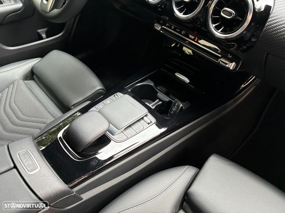 Mercedes-Benz A 250 e Style Plus - 19