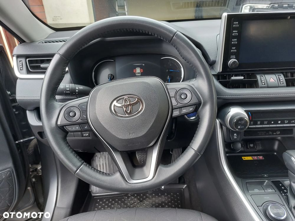 Toyota RAV4 - 18