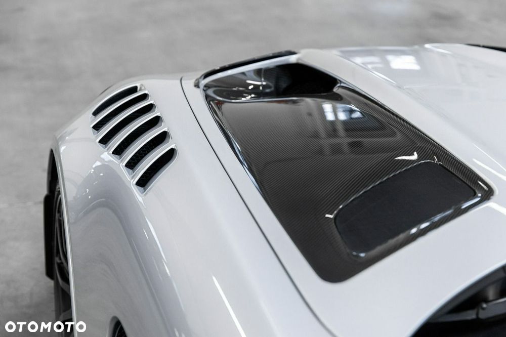 Mercedes-Benz AMG GT - 17
