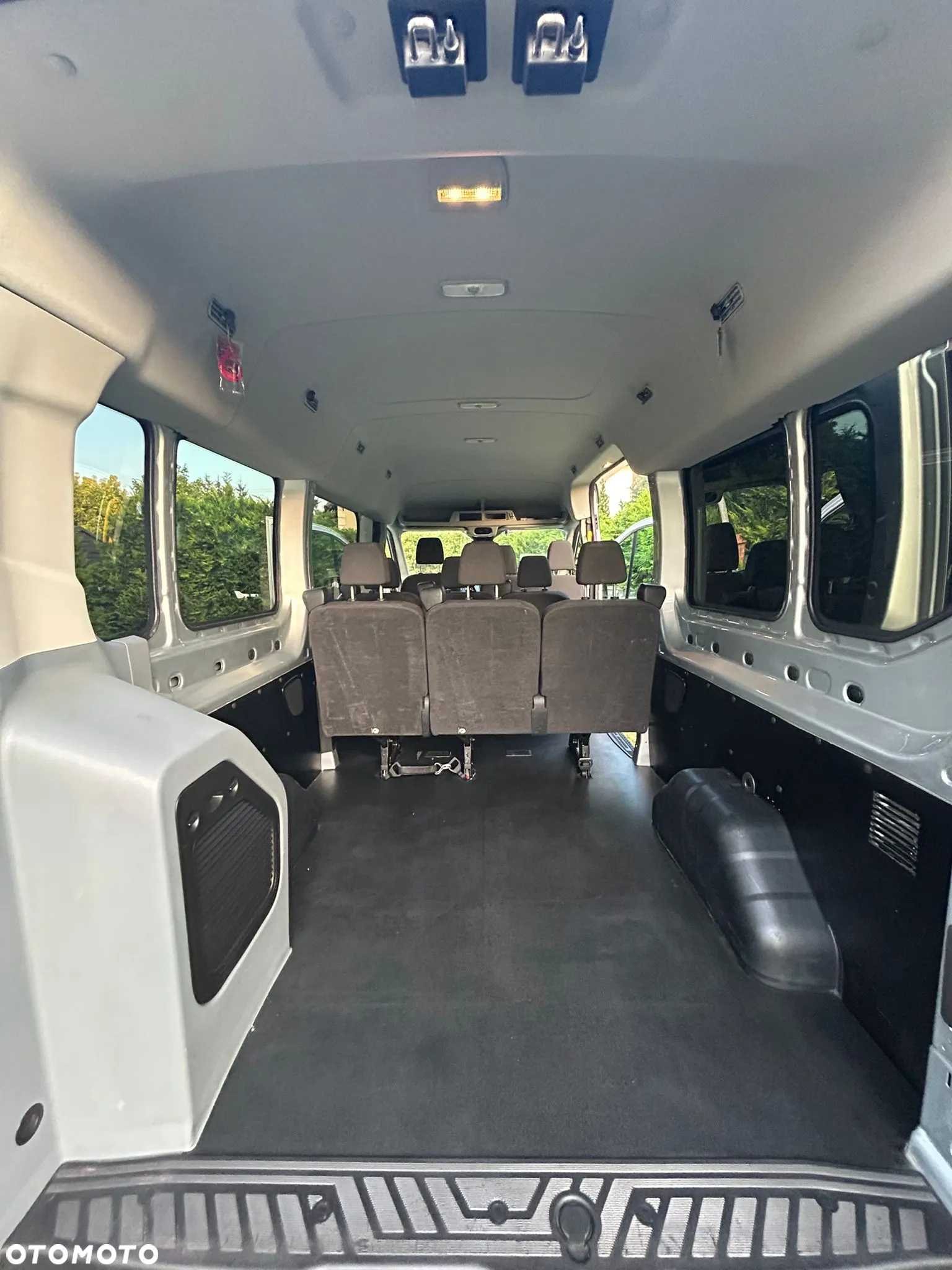 Ford Transit - 18
