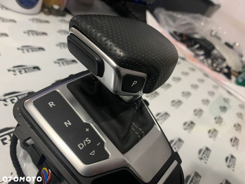 LEWAREK GAŁKA ZMIANY BIEGÓW AUDI A4 B9 SKÓRA 8W1713041N 8W1713041Q - 4