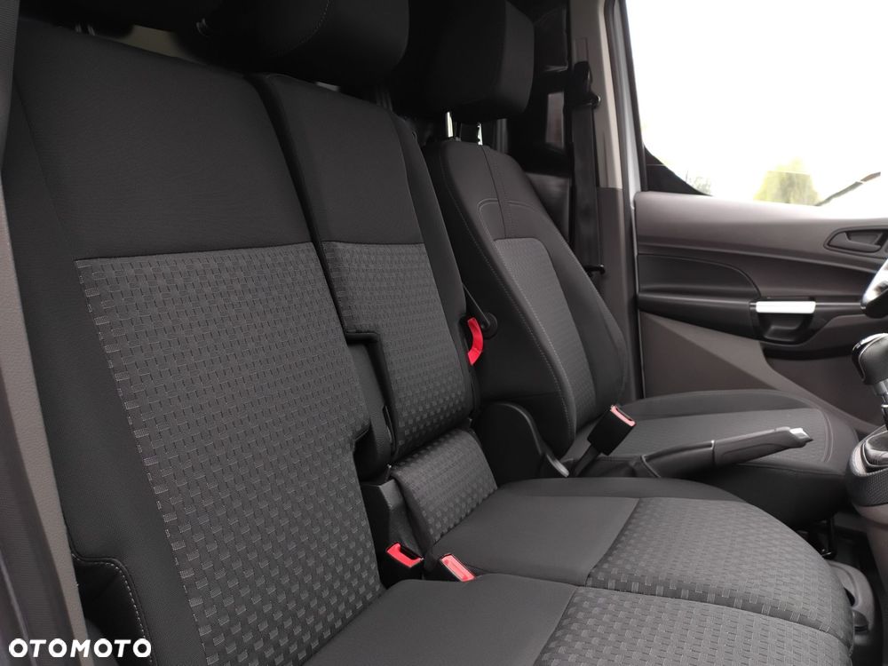 Ford Transit Connect - 27