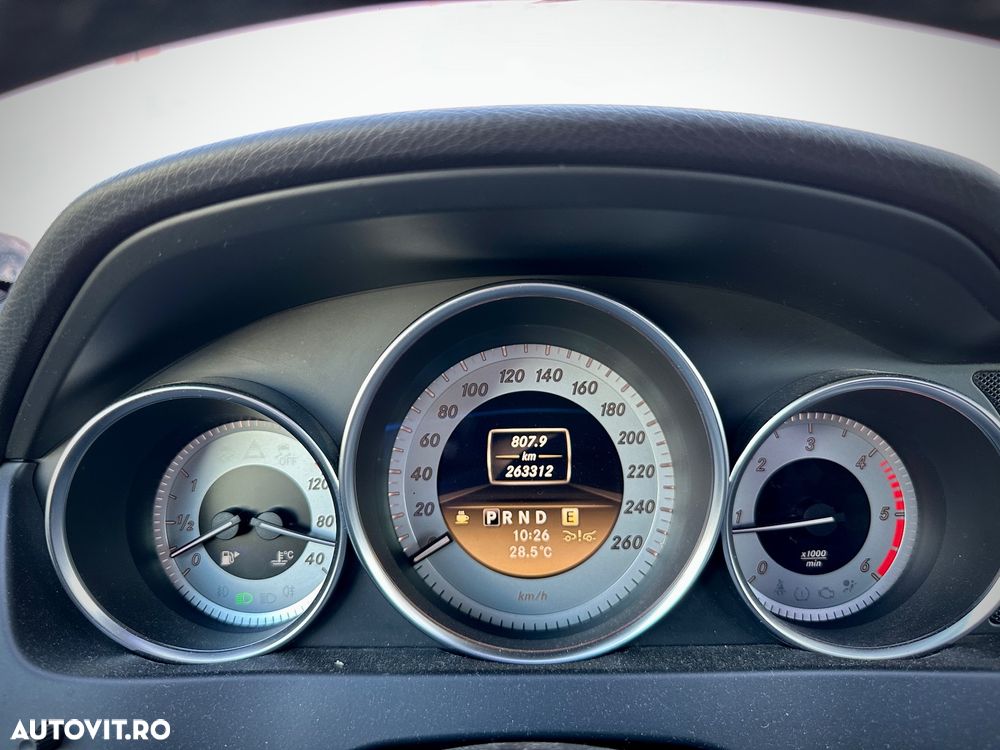 Mercedes-Benz C 250 T CDI DPF Automatik BlueEFFICIENCY Avantgarde - 16