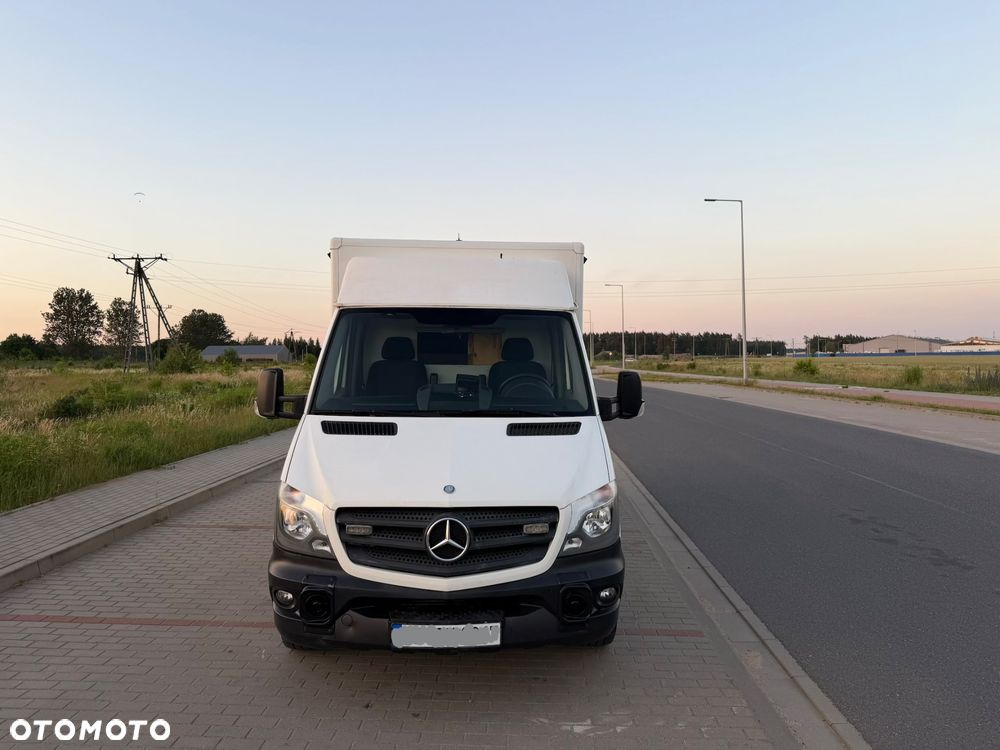 Mercedes-Benz Sprinter - 2