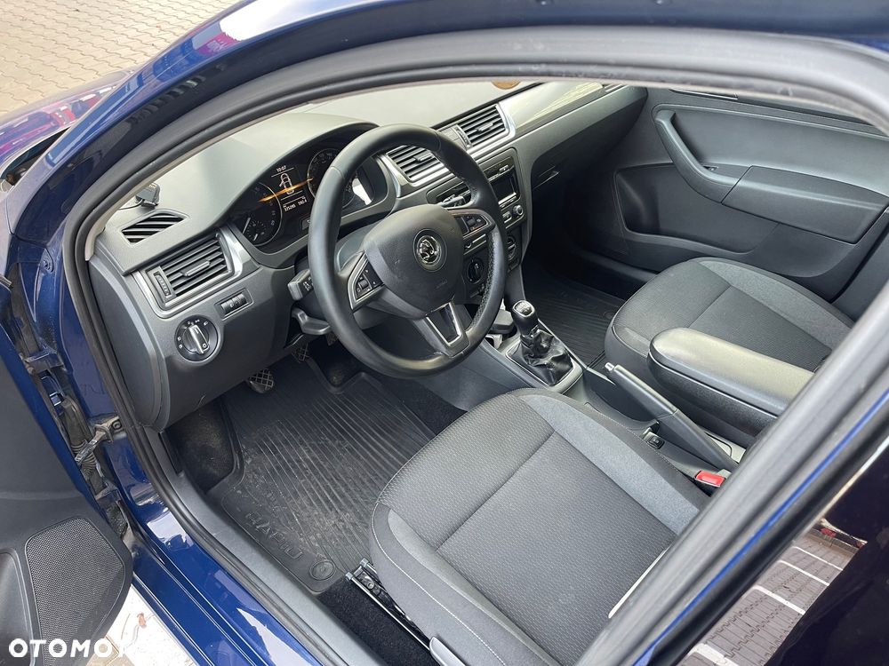 Skoda RAPID 1.6 TDI DPF Ambition Max - 8