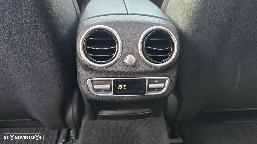 Mercedes-Benz C 220 d Avantgarde — fotografia 59
