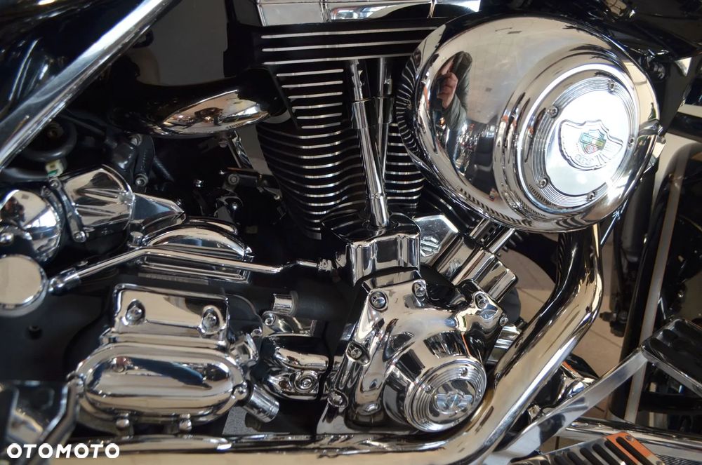 Harley-Davidson FLHT Electra Glide Standard - 14