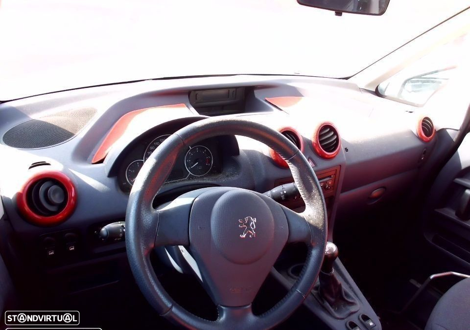 Peças Peugeot 1007 (KM) 2005 a 2007 - 16