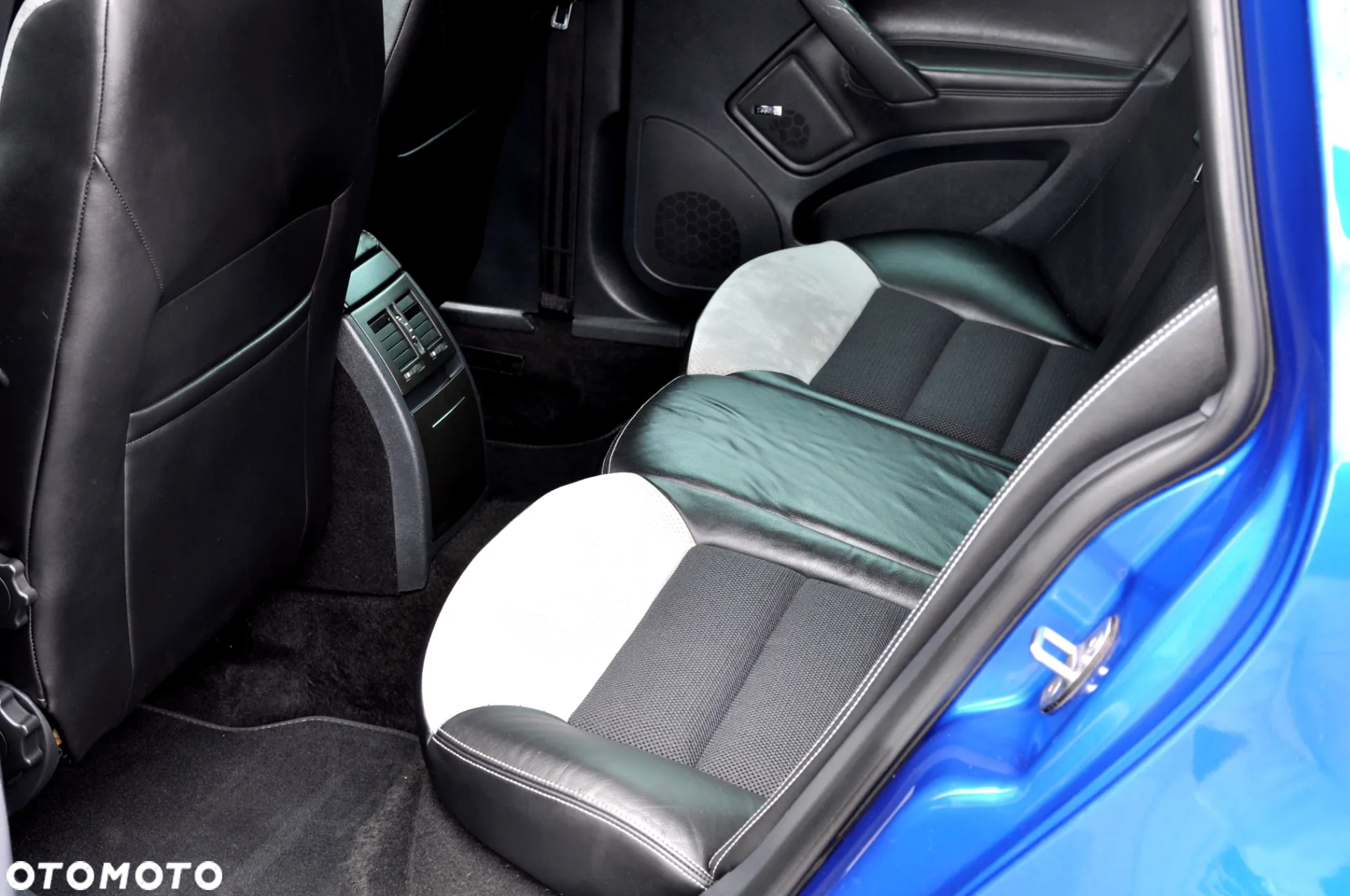 Skoda Octavia 2.0 TDI DPF RS - 23