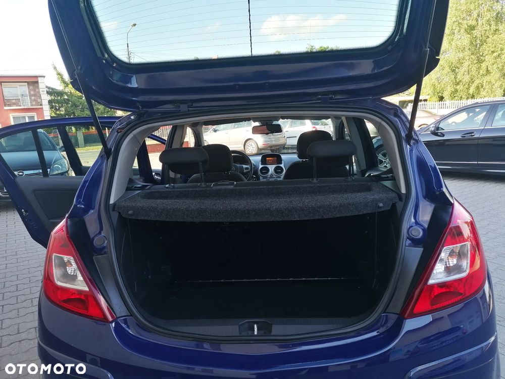 Opel Corsa 1.4 16V Active - 11