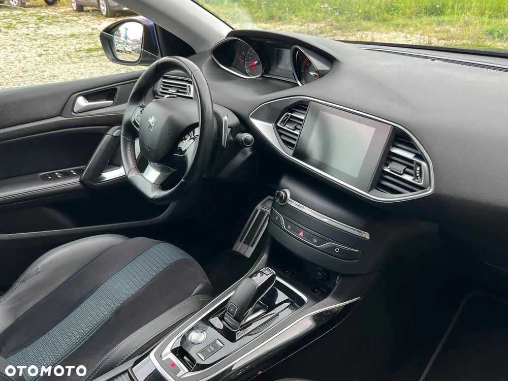 Peugeot 308 PureTech 130 GPF EAT8 Stop & Start Tech Edition - 17