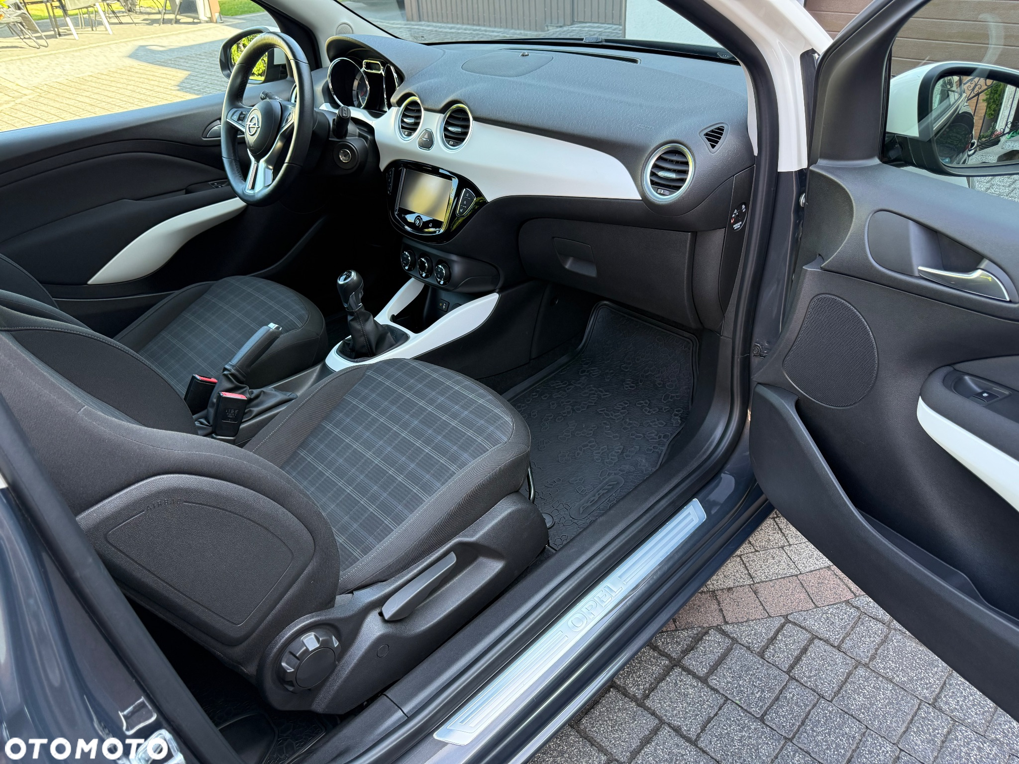 Opel Adam 1.4 Glam - 21