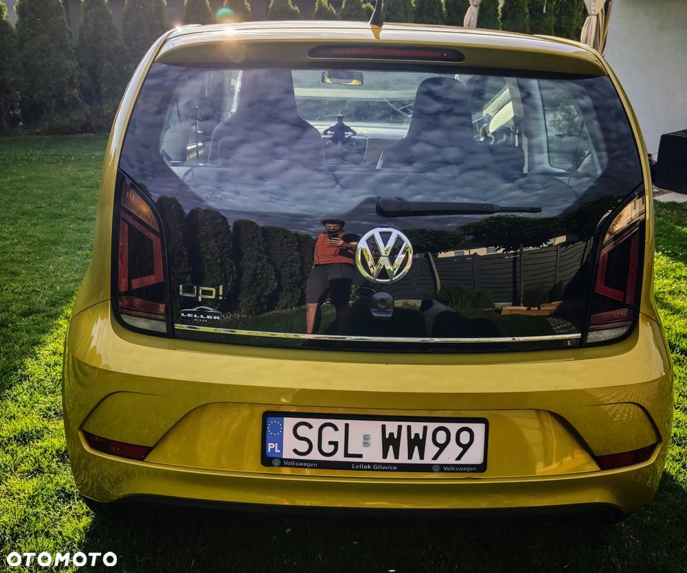 Volkswagen up! 1.0 high - 9