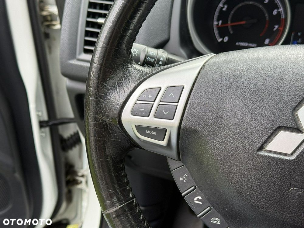Mitsubishi ASX - 20