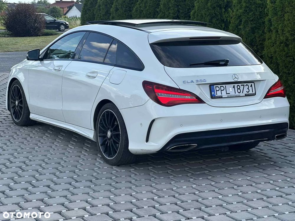 Mercedes-Benz CLA 200 7G-DCT AMG Line - 2