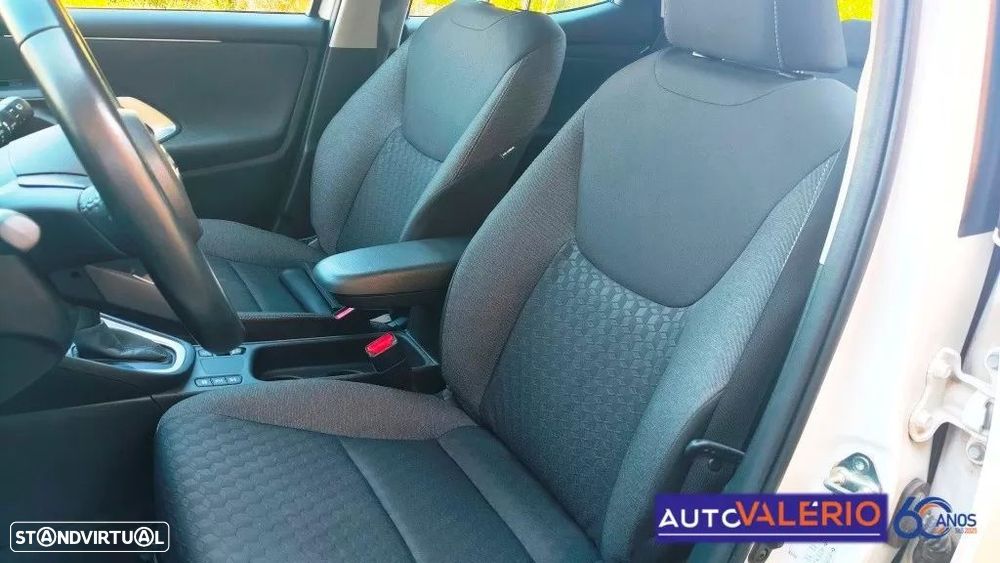 Toyota Yaris 1.5 HDF Comfort Plus - 15