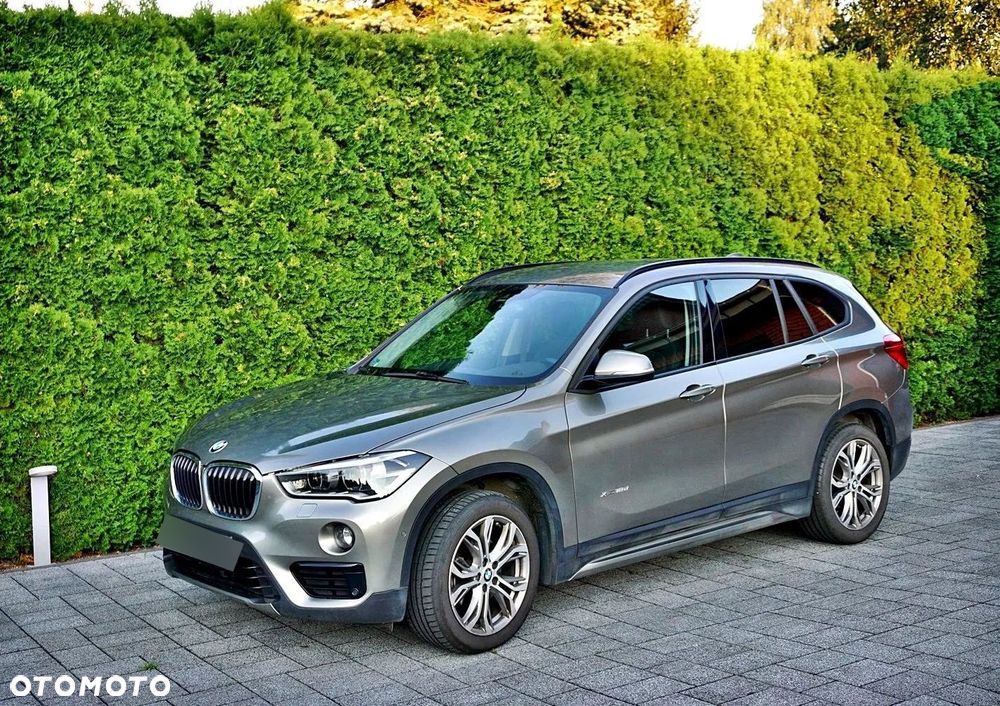 BMW X1 sDrive18d Sport Line - 2