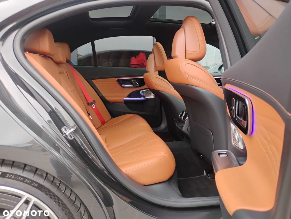 Mercedes-Benz Klasa C AMG 63 S E Performance PHEV 4-Matic - 23
