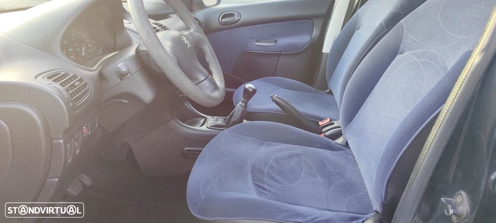 Peugeot 206 1.1 XR - 11