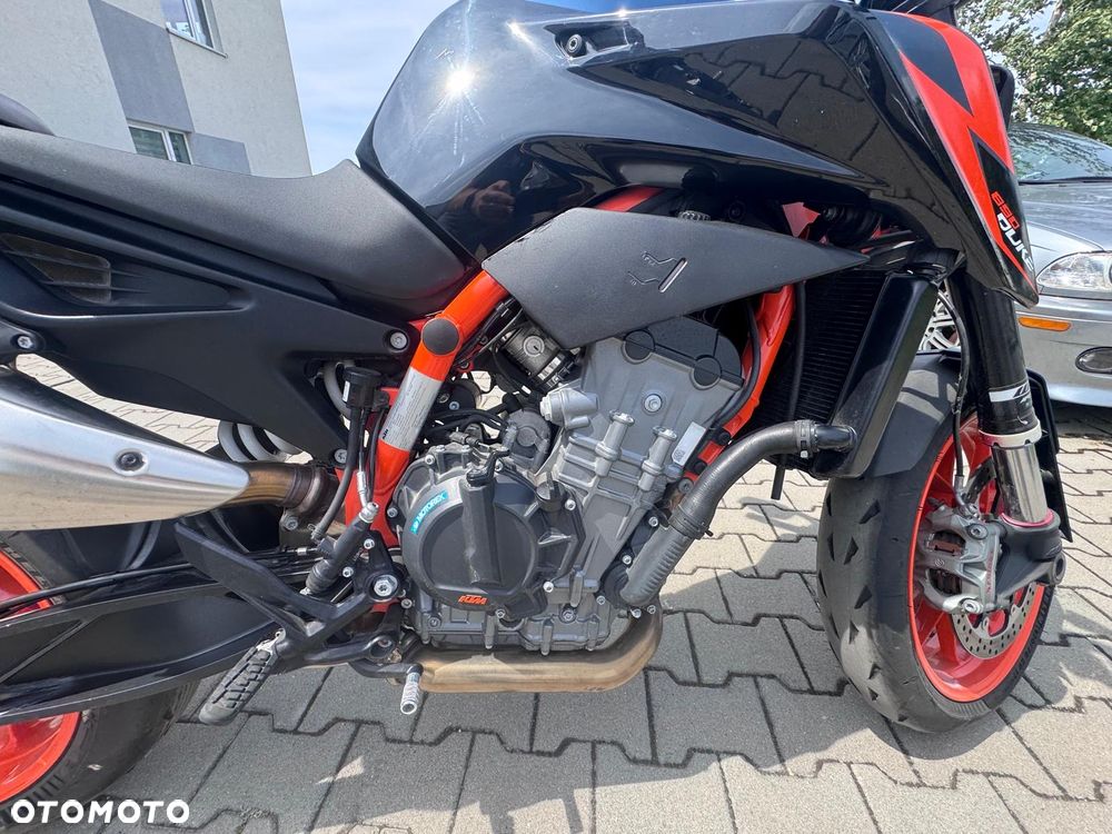KTM DUKE 890 - 5