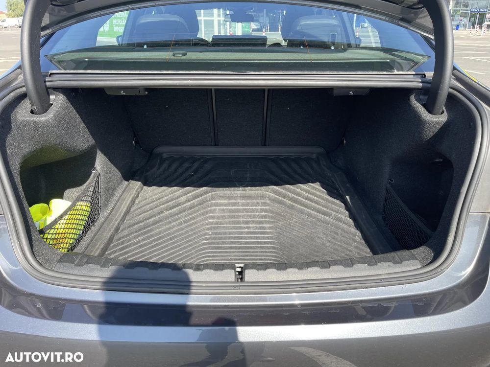 BMW Seria 3 - 22