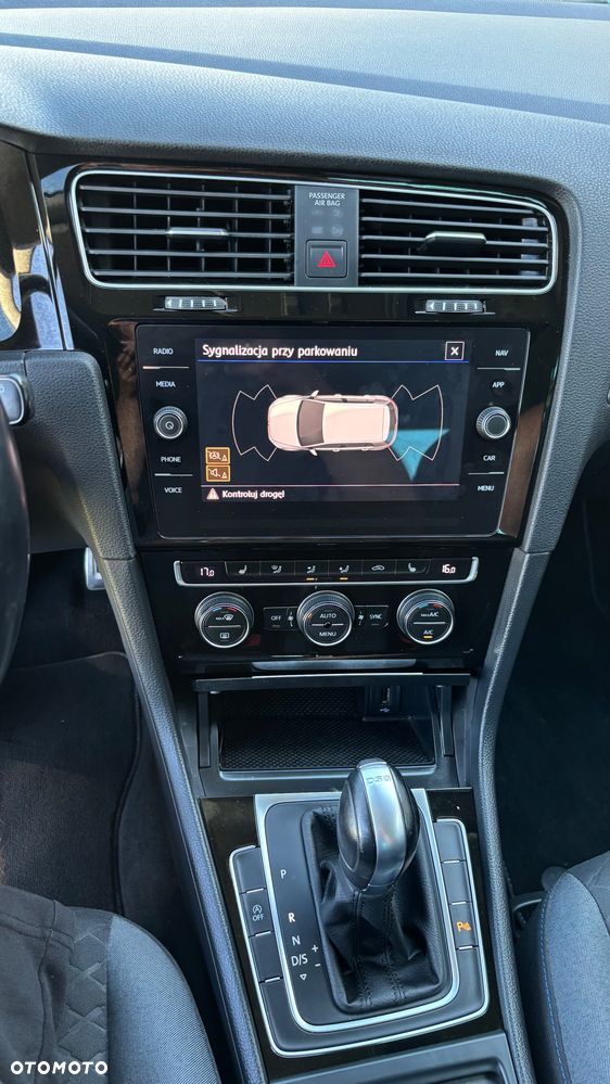 Volkswagen Golf 1.6 TDI SCR DSG Join - 17