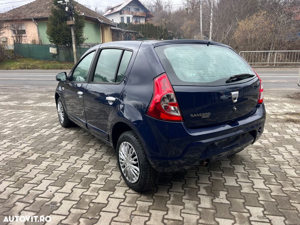 Dacia Sandero 1.6 MPI Laureate - 3