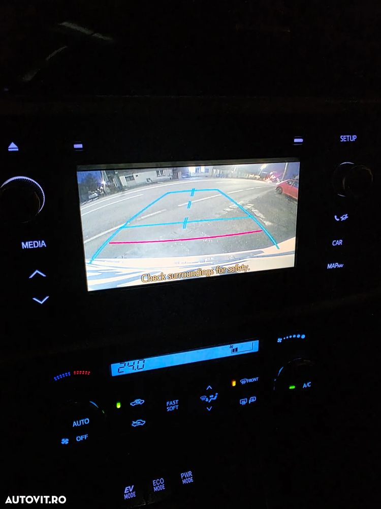 Toyota Auris - 8