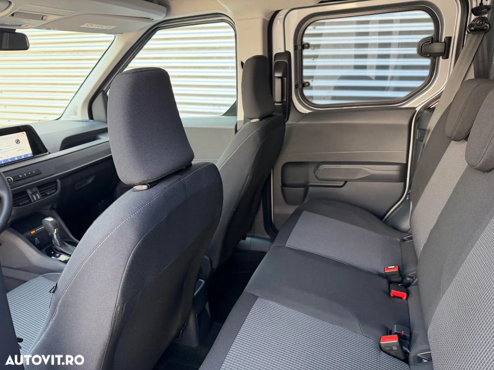 Ford Courier - 8