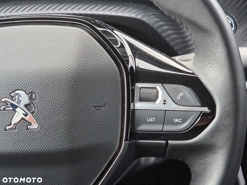 Peugeot 2008 1.2 PureTech Allure Pack S&S - 16
