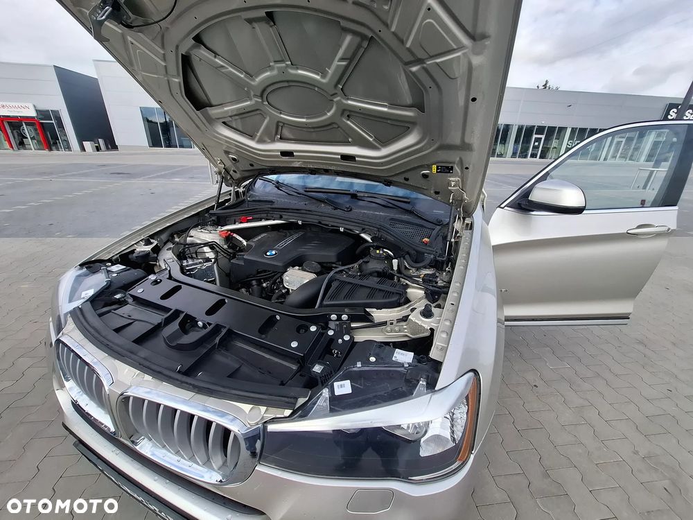 BMW X3 xDrive28i - 16