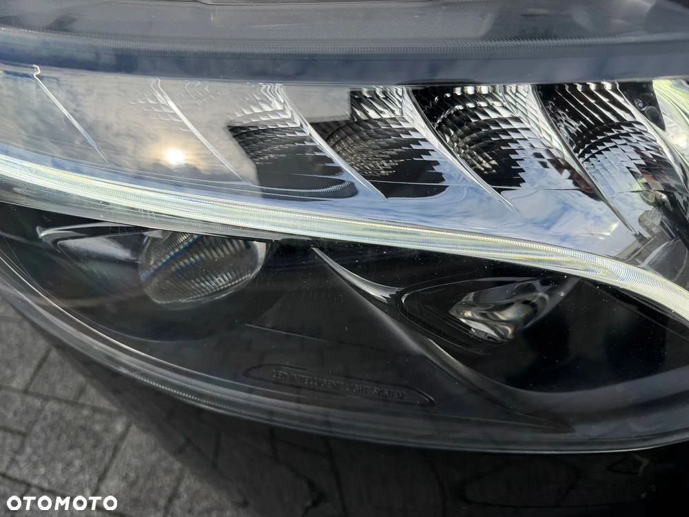 Mercedes-Benz Klasa V 300 d Avantgarde 9G-Tronic (ekstra d³) - 26