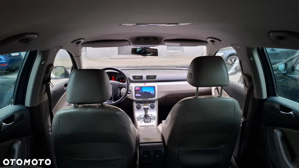 Volkswagen Passat 2.0 TDI DPF DSG Highline - 30