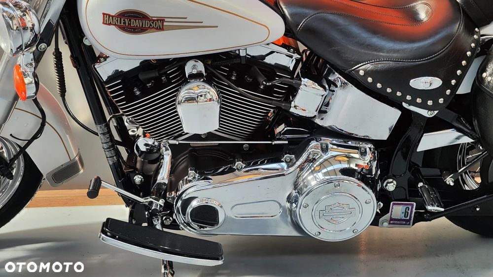 Harley-Davidson Softail Heritage Classic - 25