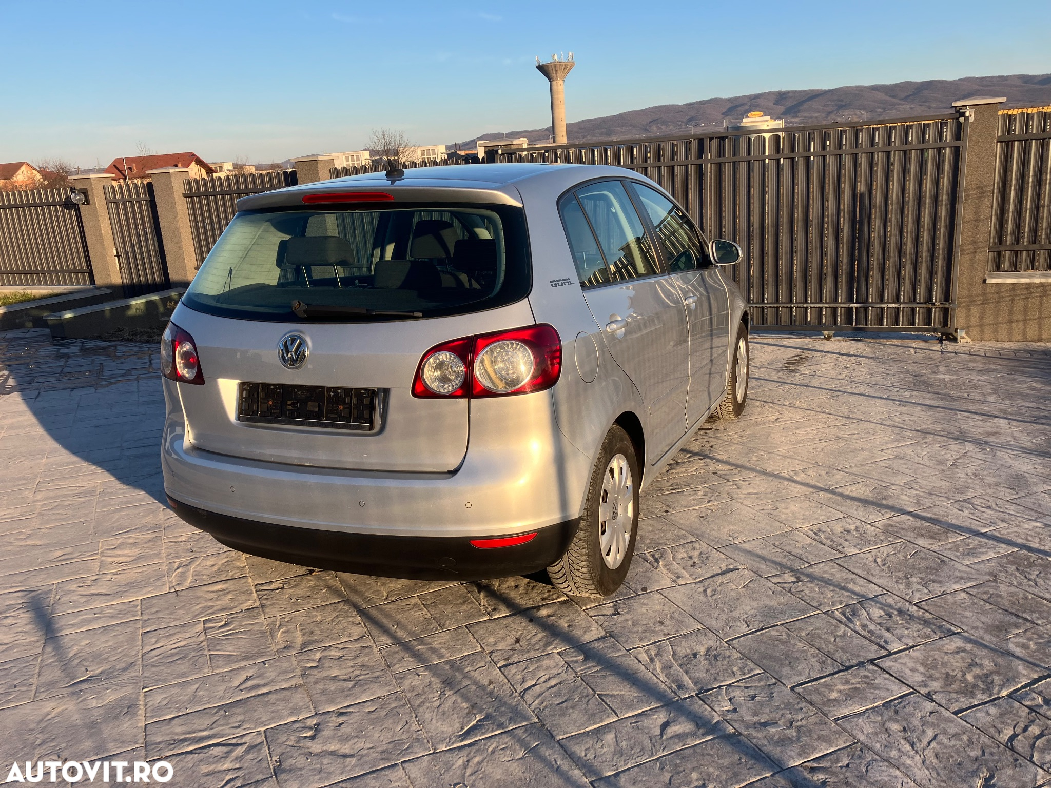 Volkswagen Golf Plus 1.9 TDI Goal - 10