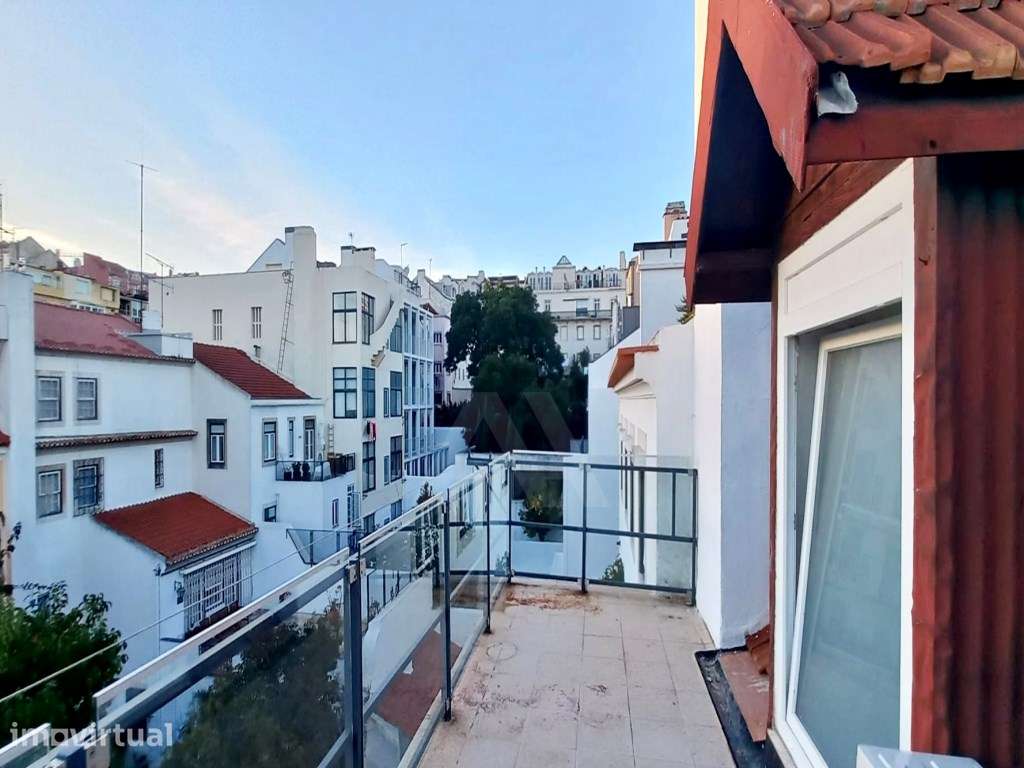 Apartamento T3 com varanda em Estrela, Lisboa - Grande imagem: 2/22