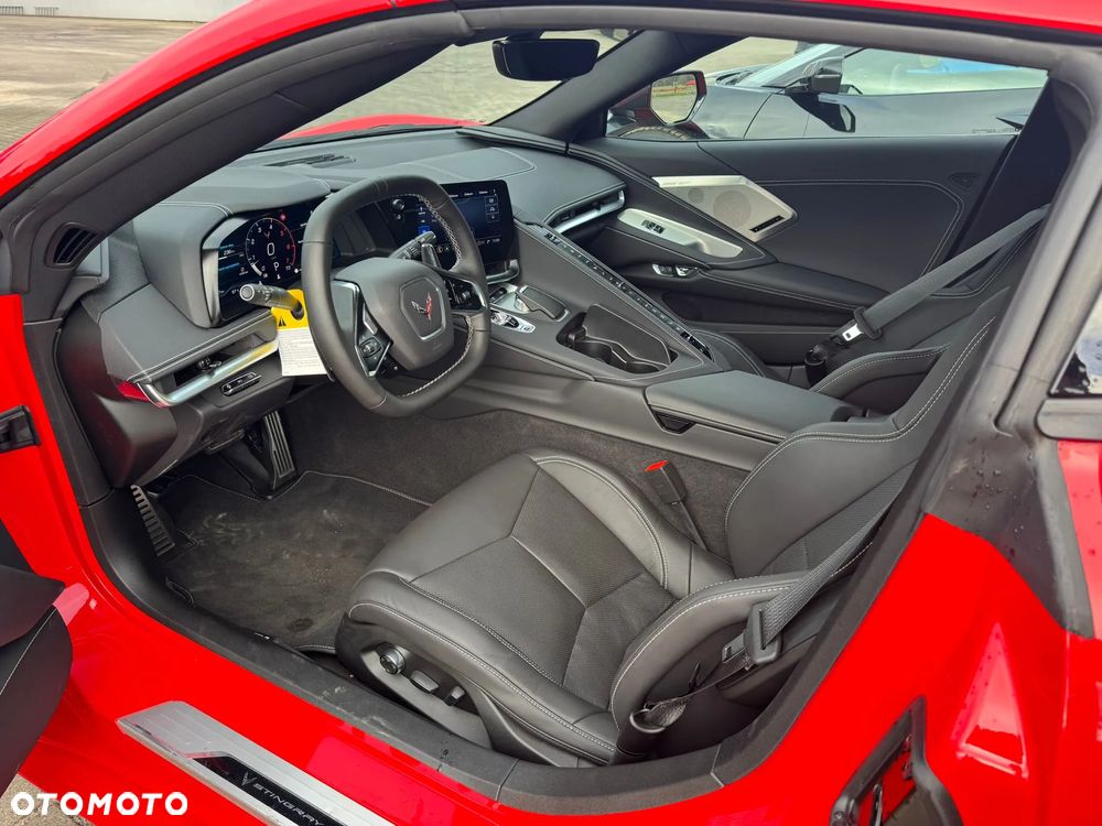 Chevrolet Corvette - 14