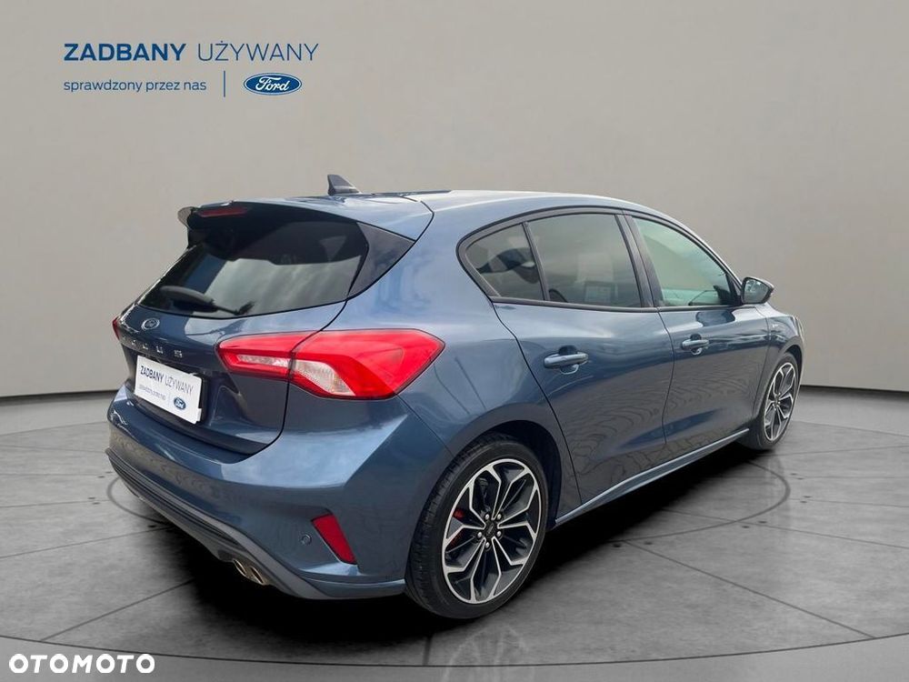 Ford Focus - 8