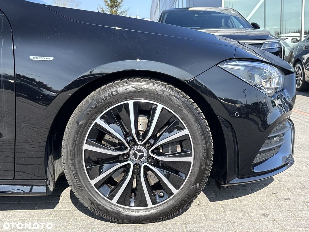 Mercedes-Benz CLA 220 4-Matic Edition 1 7G-DCT - 34