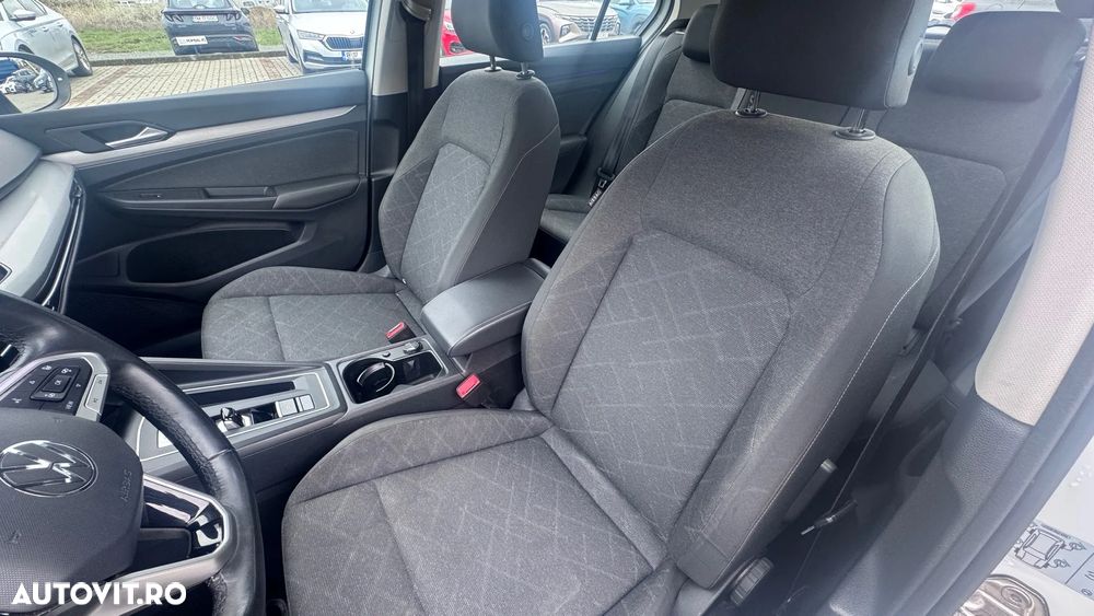 Volkswagen Golf - 12
