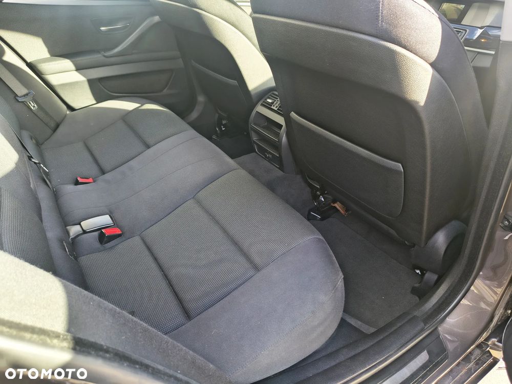 BMW Seria 5 - 10